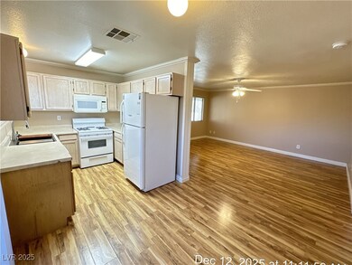 639 Anne Ln unit 3C, Henderson, NV 89015 - photo 6