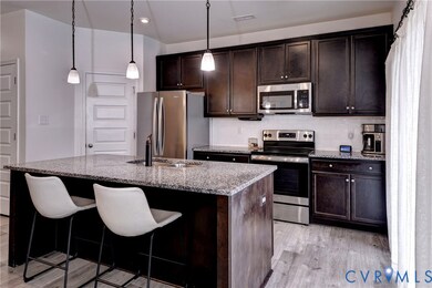 7713 Leeds Castle Ln, New Kent, VA 23124 - photo 6