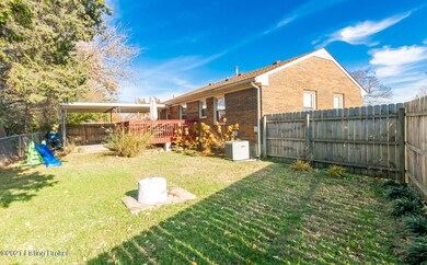 9003 Stockton Ct, Louisville, KY 40291 - photo 5