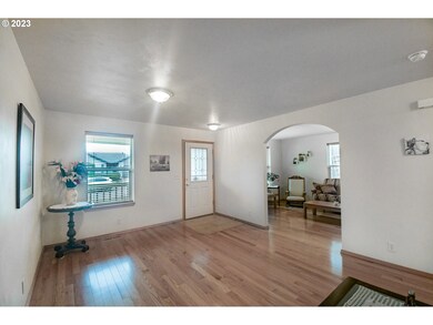 1083 Tyson Ln, Eugene, OR 97404 - photo 3