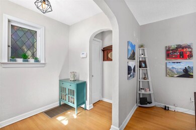 5227 Winona Ave, Saint Louis, MO 63109 - photo 6