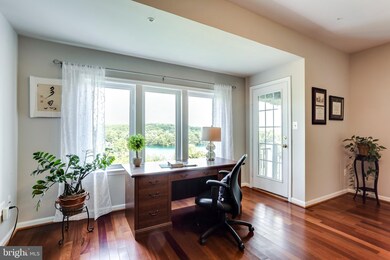 8719 Lake Edge Dr, Laurel, MD 20723 - photo 5