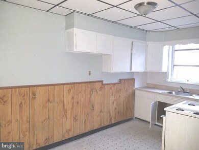 623 Church Ln, Upper Darby, PA 19082 - photo 4