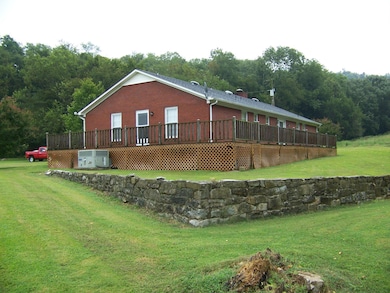 607 Petty Branch Rd, Prospect, TN 38477 - photo 2