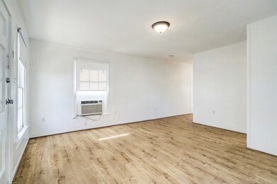 1507 Enid St unit C, Houston, TX 77009 - photo 2