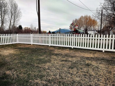 500 Reynolds Rd, Prairie City, OR 97869 - photo 2