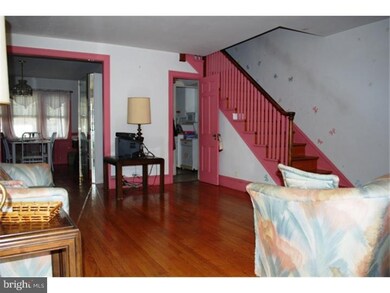 307 W 36th St, Wilmington, DE 19802 - photo 2