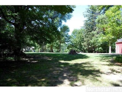 5615 Eureka Rd, Excelsior, MN 55331 - photo 3