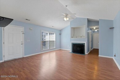 1302 Davis St, Jacksonville, NC 28540 - photo 4