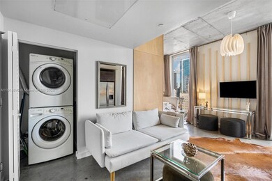 Centro unit 1404, Miami, FL 33131 - photo 2