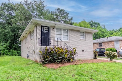 933 Capitol View Ave NW, Atlanta, GA 30318 - photo 2