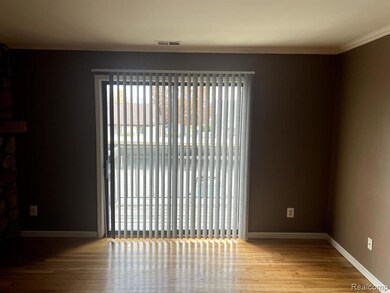 34653 Clarkson Dr E unit 69, Fraser, MI 48026 - photo 6