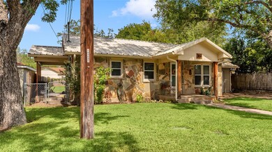 304 E Live Oak St, Burnet, TX 78611 - photo 6