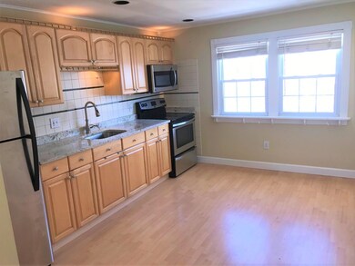11 Pine St unit 5, Newburyport, MA 01950 - photo 2