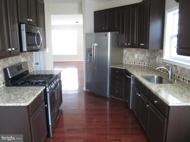 12813 Oriley Ct, Manassas, VA 20112 - photo 4