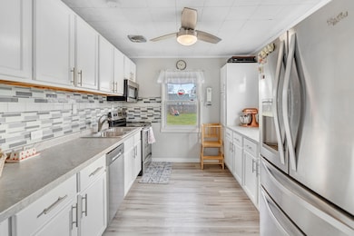 957 Macarthur Dr, Manitowoc, WI 54220 - photo 3