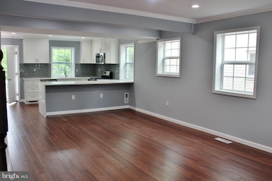 5102 Hanna Place SE, Washington, DC 20019 - photo 4