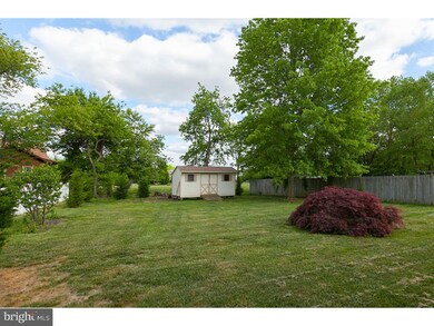 105 Bordeaux Dr, Swedesboro, NJ 08085 - photo 6