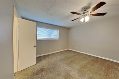 3103 Heritage Green Dr, Pearland, TX 77581 - photo 6