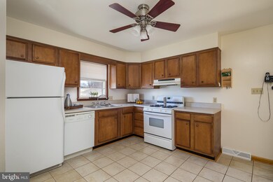 633 Foxcroft Rd, Warrenton, VA 20186 - photo 6