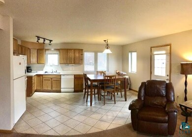 OPEN DESIGN, TILE FLOOR.