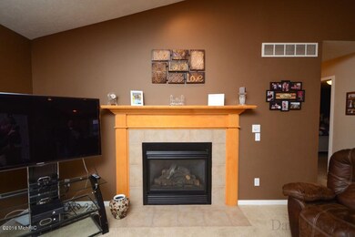 1784 June Ct unit F, Dorr, MI 49323 - photo 4