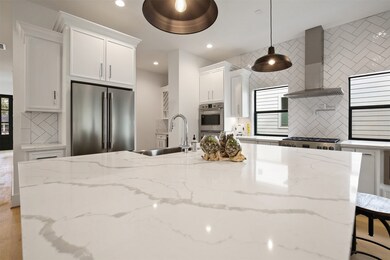 1905 Chippendale Rd, Houston, TX 77018 - photo 3