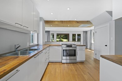 76 Charles St, Arlington, MA 02474 - photo 4