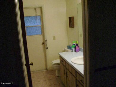 1917 hall bath
