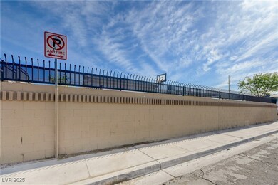 Fully fenced