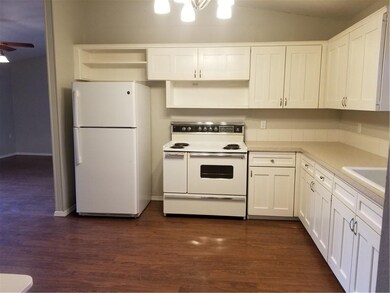 8 Cobb Cir, Bella Vista, AR 72715 - photo 5