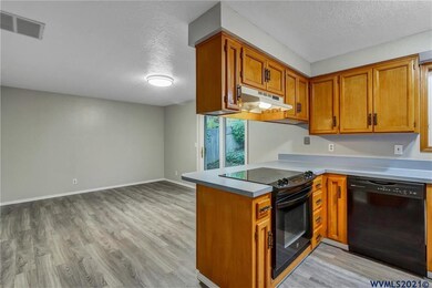 5335 Red Leaf Dr S, Salem, OR 97306 - photo 7