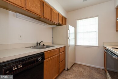 9274 Cherry Ln unit 81, Laurel, MD 20708 - photo 7