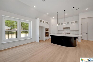 619 Kimble Creek Loop 00912647616
