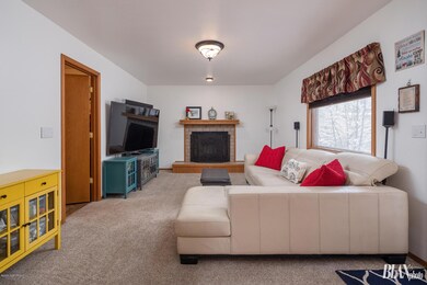 105_021920_realestate