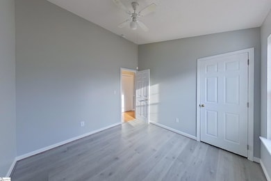 421 Mcfall Ct, Moore, SC 29369 - photo 5