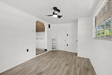 1512 Hillside Dr, Tampa, FL 33610 - photo 6