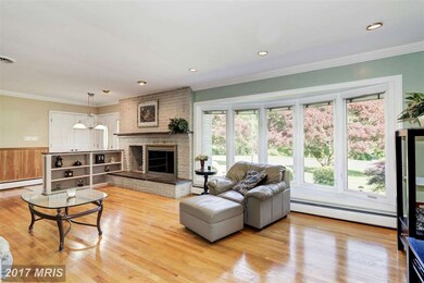 8529 Pineway Dr, Laurel, MD 20723 - photo 5