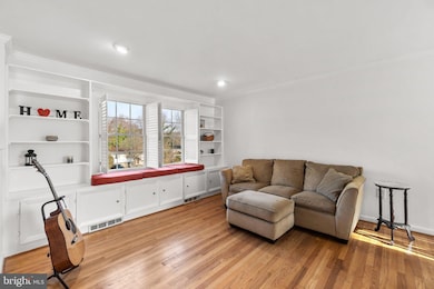 1009 Courtland Dr, Sykesville, MD 21784 - photo 4