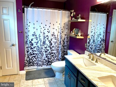 1027 Lily Ln, Temple, PA 19560 - photo 7