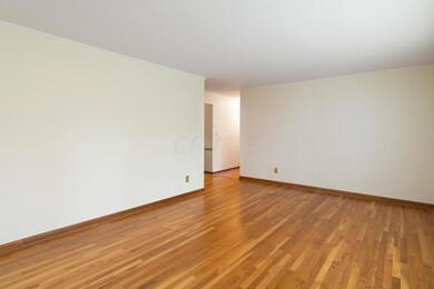 1730 Birchcrest Rd-13