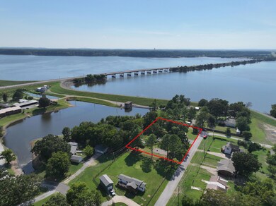 512 W Odle, Salina, OK 74365 - photo 2