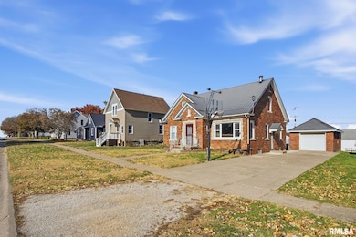 508 3rd St, Durant, IA 52747 - photo 2