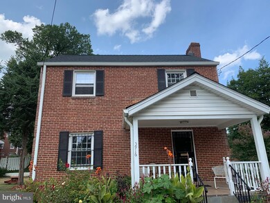 5916 Chillumgate Rd, Hyattsville, MD 20782 - photo 2