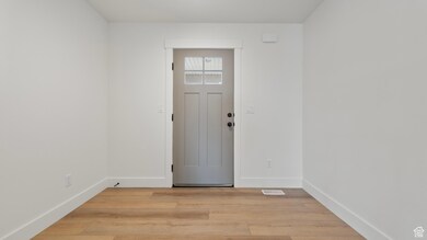 194 W 500 N Street 7GH 7