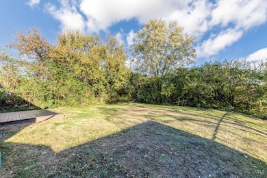 849 Castro Ln, Cincinnati, OH 45246 - photo 7
