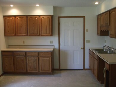 798 Stonebrook Dr, Marysville, OH 43040 - photo 5