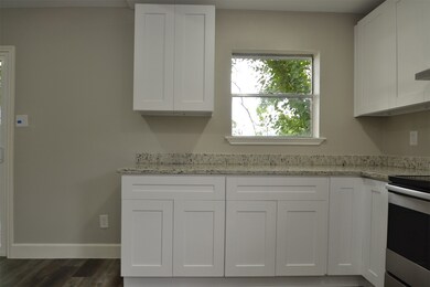 10110 Woodwick St, Houston, TX 77016 - photo 7