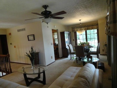 Living Room/Dining Room