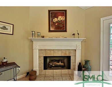 Living Room. Gas logs in the fireplace so you can 